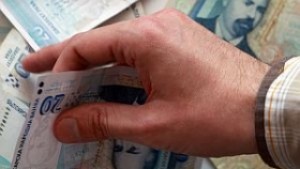 Над една четвърт от домакинствата живеят в бедност