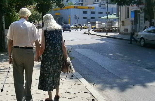 Над една четвърт от домакинствата живеят в бедност