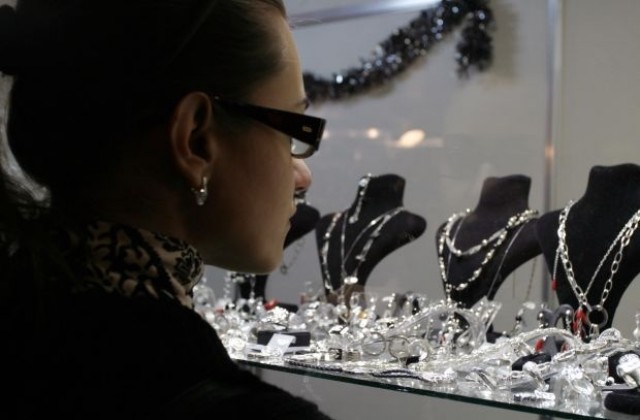 Как да си изберем бижу според формата на лицето