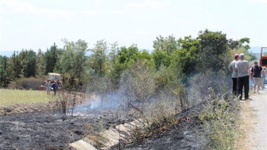 Потушиха пожара край с Алваново пуснаха движенивето по пътя СофияВарна