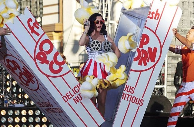 Кейти Пери бленува да дръпне щепсела на интернет