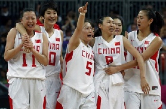 Китай би Чехия на старта на баскетболния турнир при жените