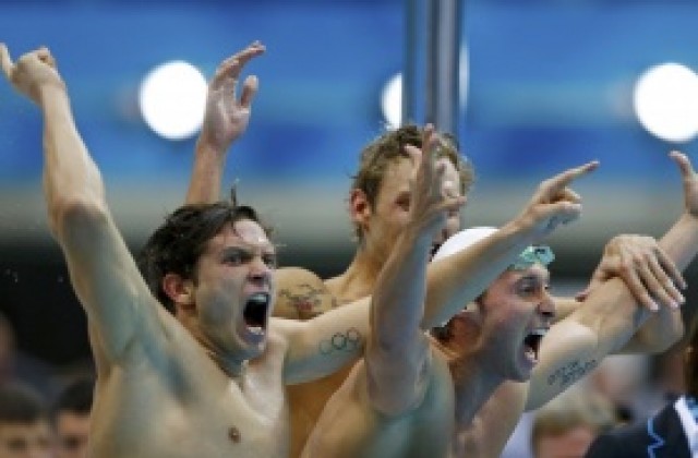 Франция си върна на САЩ и взе титлата в щафетата 4 по 100 метра свободен стил