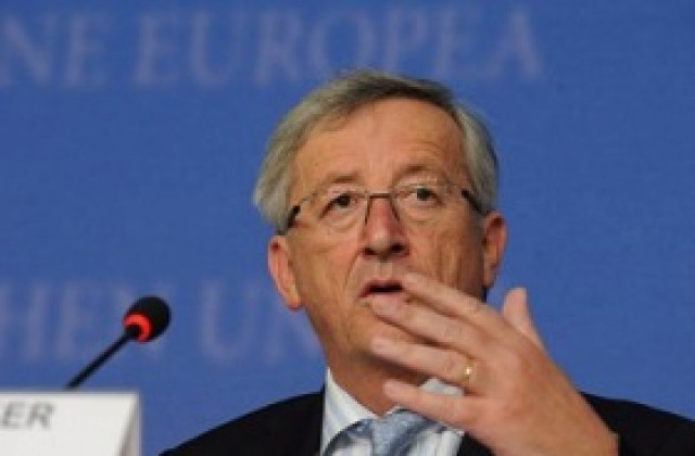 Юнкер не вижда Гърция извън еврозоната