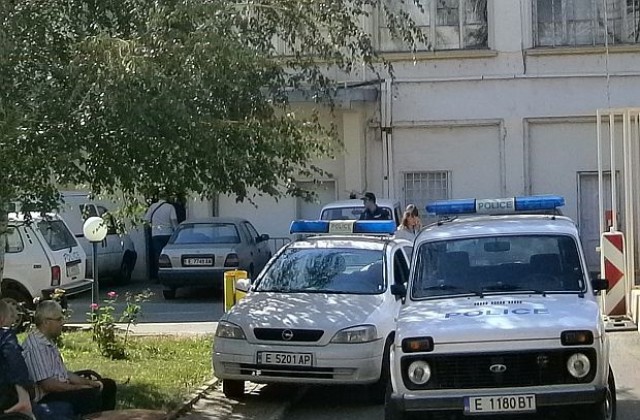 Издирват взломаджии в Гоце Делчев и Банско