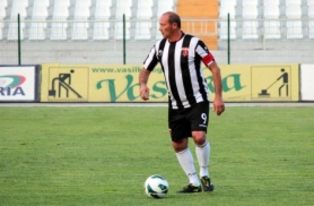 Емил Велев: Провокациите срещу Локо Пд продължават, говорих с Марешки – оставам