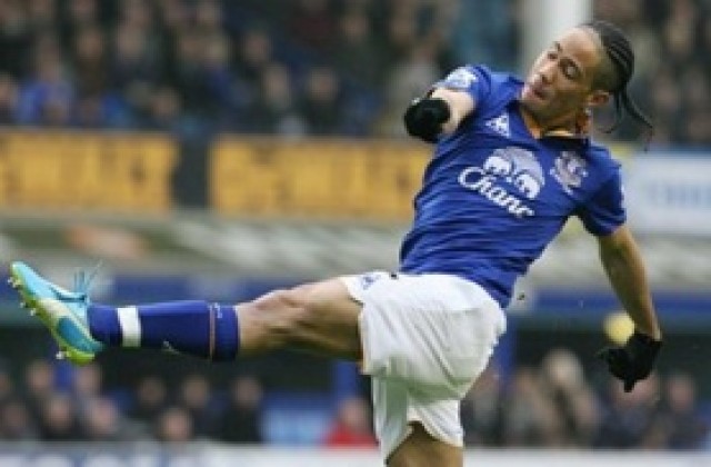 Евертън много близо до Пиенаар, всичко зависи от медицинските тестове