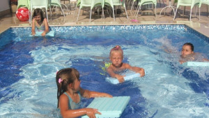 Децата в ясла 8 вече с басейн