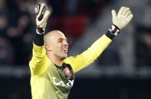 Ники Михайлов със суха мрежа при успех на Твенте