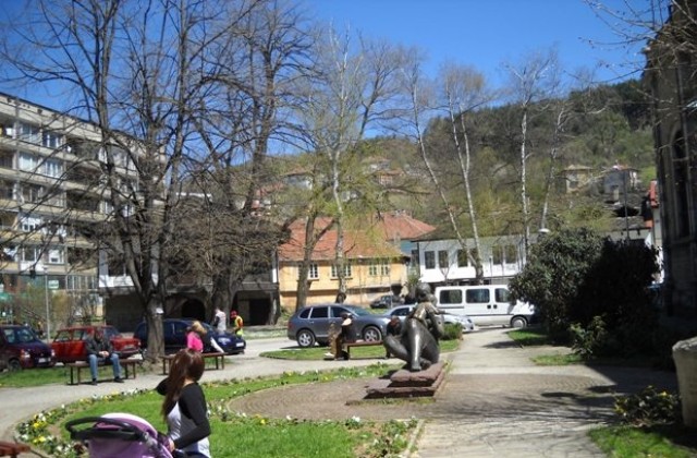 Отбелязват Световната седмица на кърменето и в Габрово