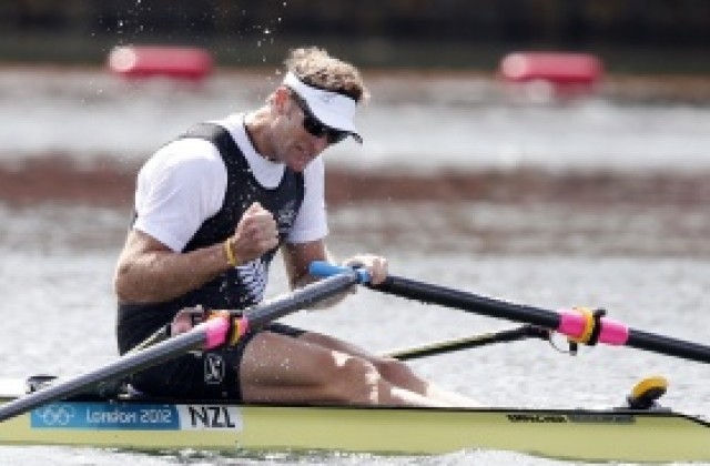 Българин пети на скиф, новозеландец спечели златото