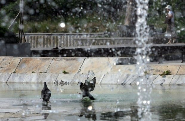 Жълт код заради жегите