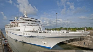 12 български моряци останали по желание на борда на Ocean