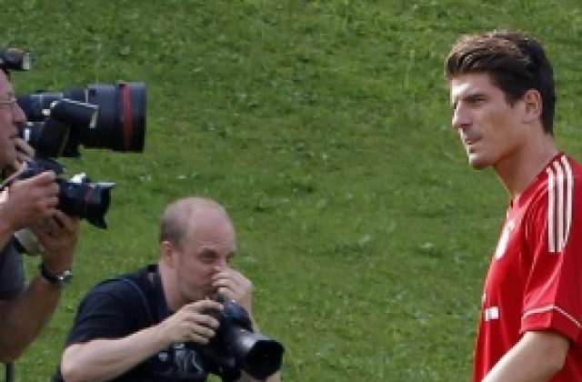 Шок за Байерн: Марио Гомес трябва да се оперира