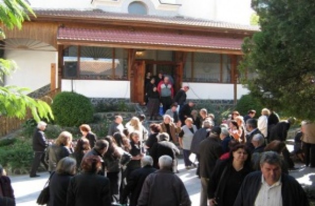 Слагат началото на два проекта в село Ресилово