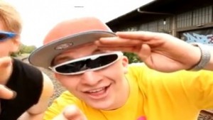 Немски рапър възпя фекалиите на Златните