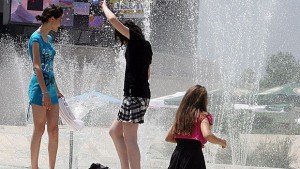 Варна отбеляза температурен рекорд живакът удари 35 градуса