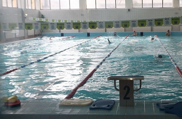 Установени са нарушения в качеството на водата на четири басейна