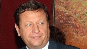 КРС Мобилните оператори да не събират сметки със силови методи