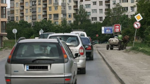 От днес задължително караме с пуснати фарове през цялата година