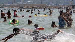 Водата в родното Черноморие ставала за къпане