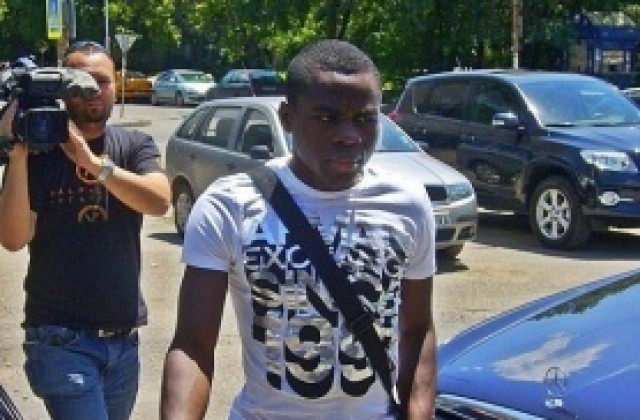 Опоку като Пинто и Димов, пропуска мача с Черноморец