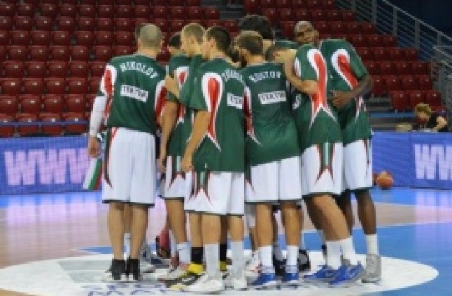 България с поредна загуба в контролите