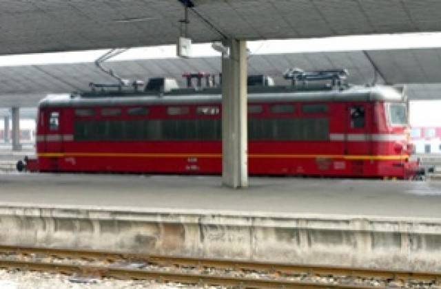 Няма повреди по жп мрежата след пожара край гара Телиш