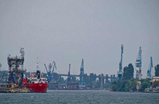 В Лондон се интересуват от възможностите за приватизация на Пристанище Варна