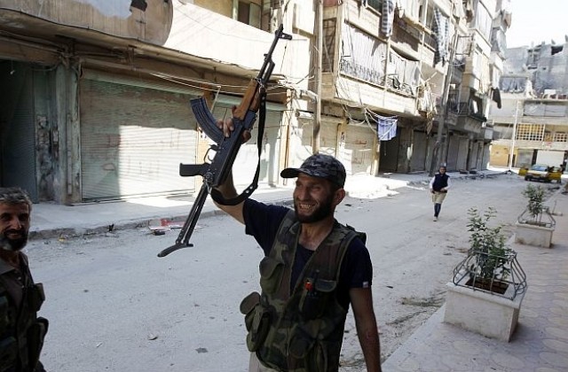Армията отблъсна атака на бунтовниците срещу летище в Алепо