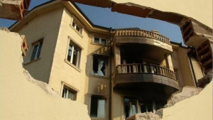 Събарят найголямата къща на Кирил Рашков в Катуница