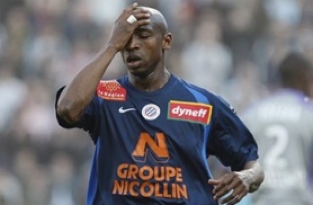 ВИДЕО: Шампионът Монпелие потегли с равенство и червен картон във Франция