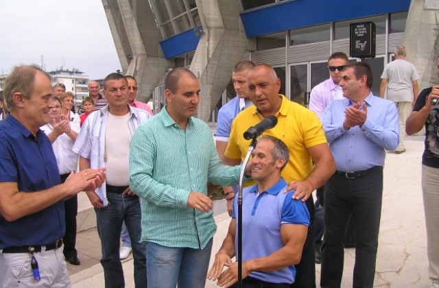 Бойко Борисов представи новия спонсор на БК „Черно море”