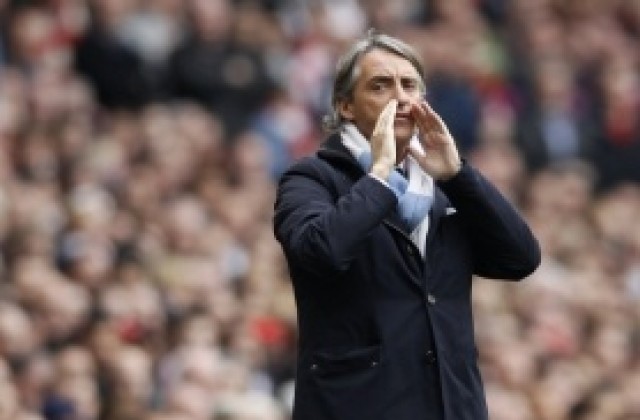 Манчини почна с хитруването: Юнайтед е фаворит за титлата в Англия