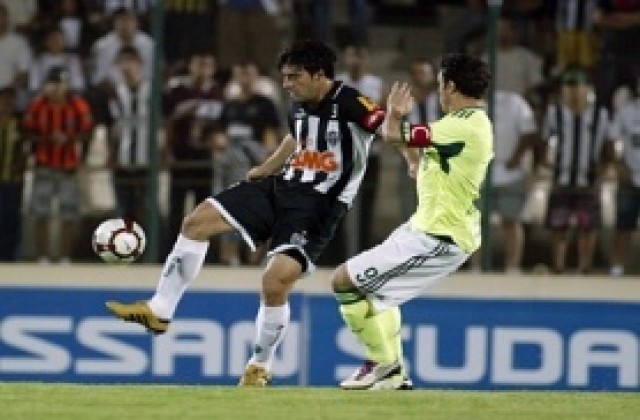 Атлетико Минейро увеличи аванса си на върха