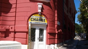 Обменно бюро в центъра затвори уплашиха се от Дянков