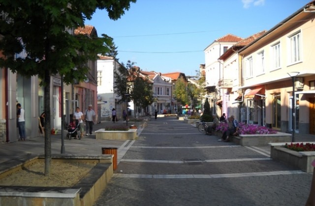 Две изложби откриват в Градската галерия в Севлиево