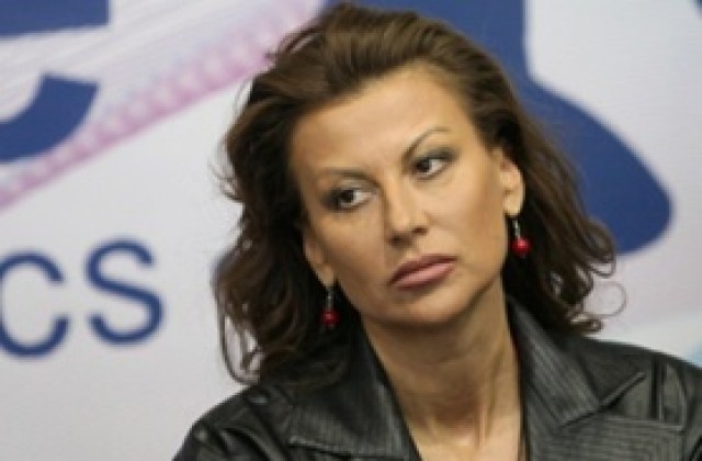 Илиана Раева: Съжалявам много, нямам търпение отново да вляза в залата