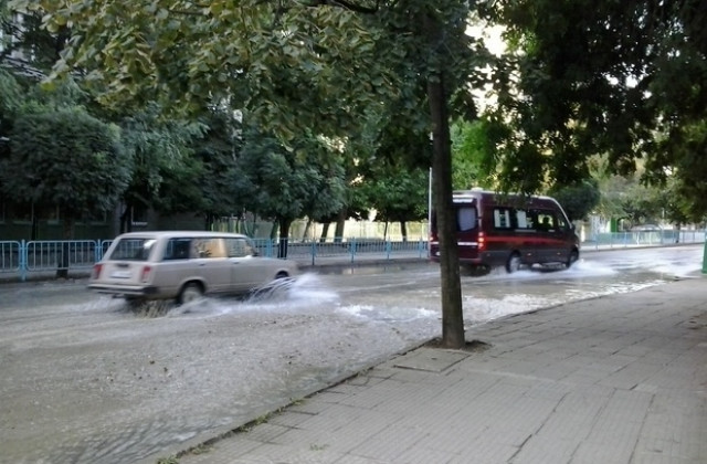 Аварии оставиха без вода част от центъра и кв. Асенов