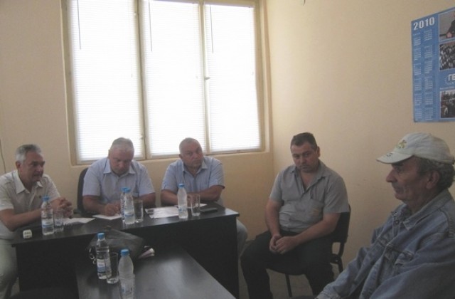 Над 20 души споделиха проблемите си на депутатска приемна в Свищов