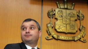 Три буферни паркинга до метрото ще заработят през септември