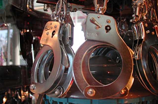 Непълнолетен има над 35 регистрации за кражби