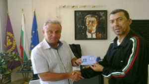 Инвалидите в Ловеч с безплатни карти за паркиране