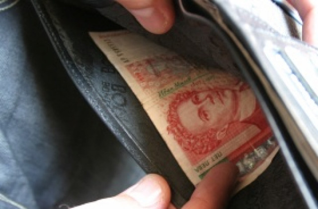 Доходите ни нараснали през второто тримесечие с близо 14%, разходите – с над 11%