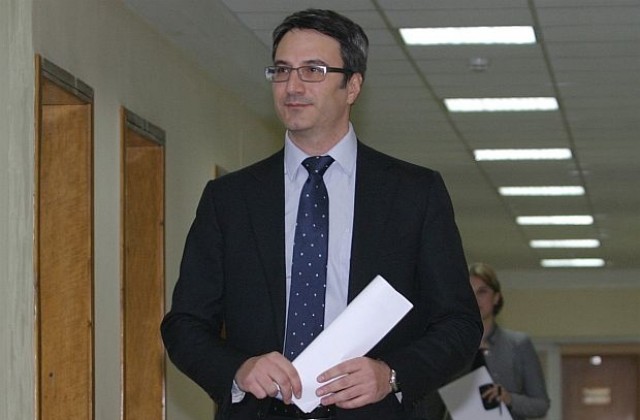 Трайчо Трайков ще връща министерските си заплати, бил в конфликт на интереси