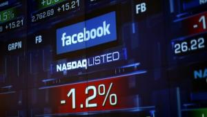Акциите на Facebook се сринаха под 20 долара