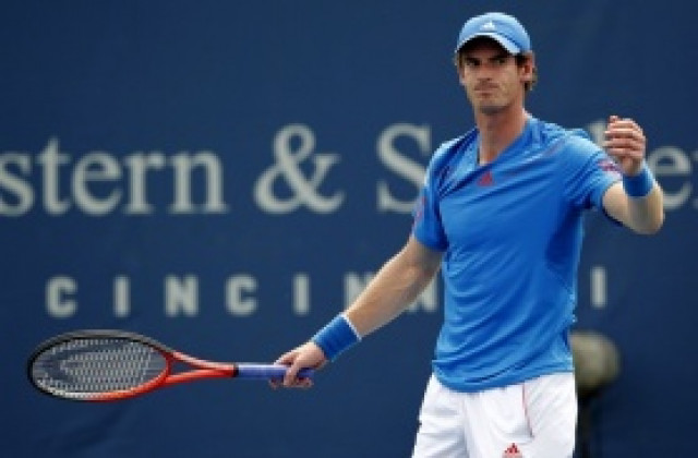 Мъри отпадна в Синсинати, Федерер и Джокович продължават