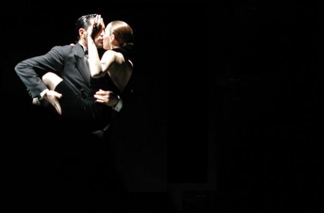 Танцува ли тя - излязла е на лов