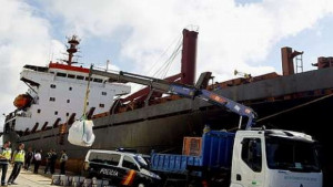 Арестуваха и друг кораб на Дойчин Дойчев Св Георги задържан