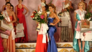 Министър Павлова с дебют на Мис Варна